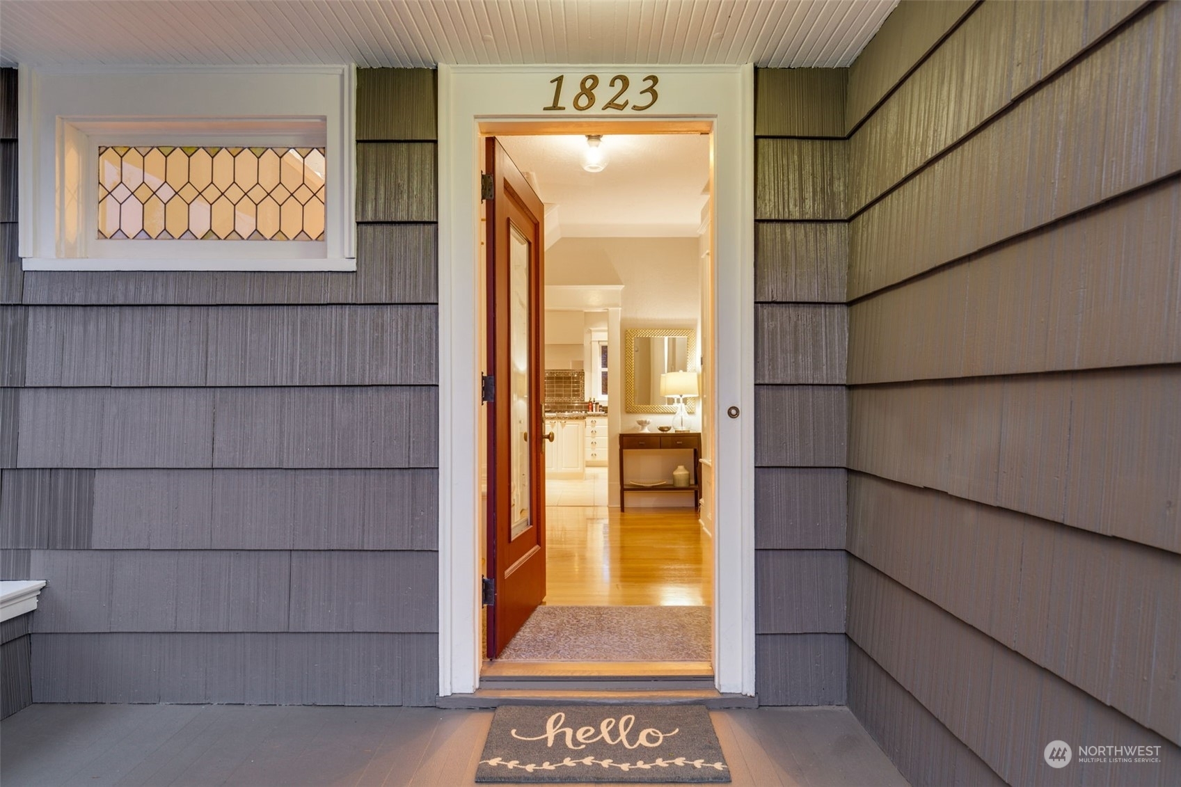 Property Photo:  1823 Nob Hill Avenue N  WA 98109 