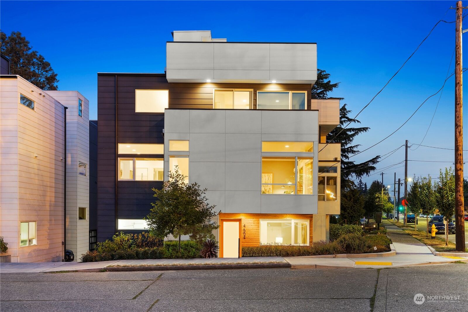 Property Photo: 4604 SW Fontanelle Street WA 98136