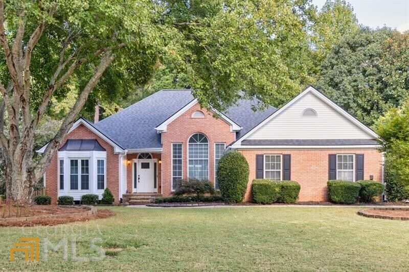 Property Photo:  1839 Gray Gables Way  GA 30519