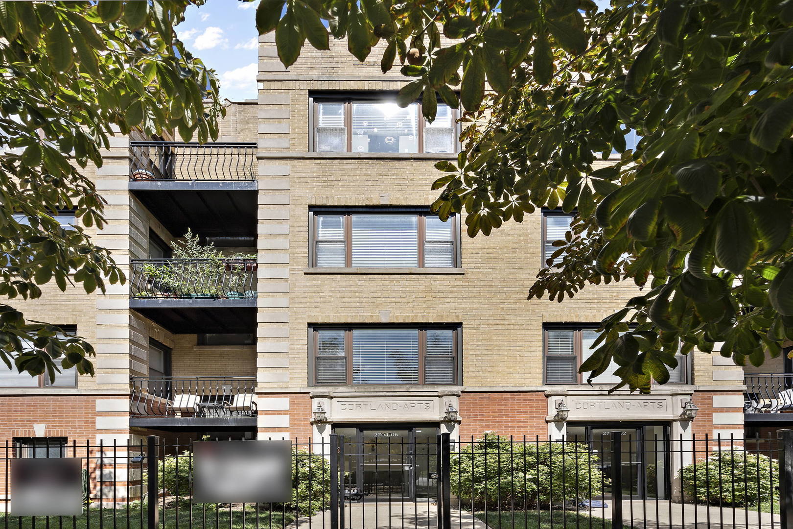 Property Photo: 2706 W Cortland Street 3 IL 60647