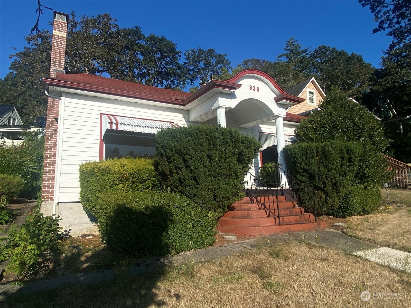 Property Photo: 336 NE Washington Avenue WA 98532