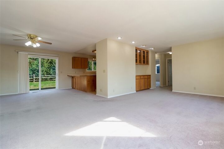 Property Photo: 2015 Sunbar Street WA 99362