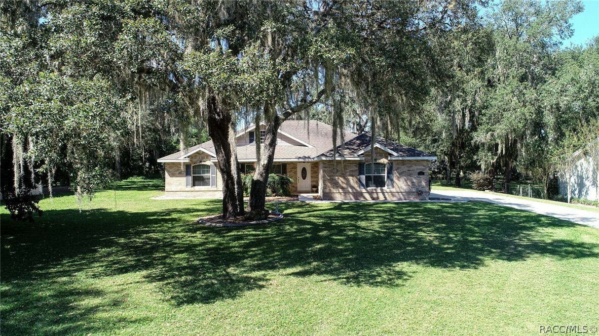 Property Photo:  3006 S Skyline Drive  FL 34450 