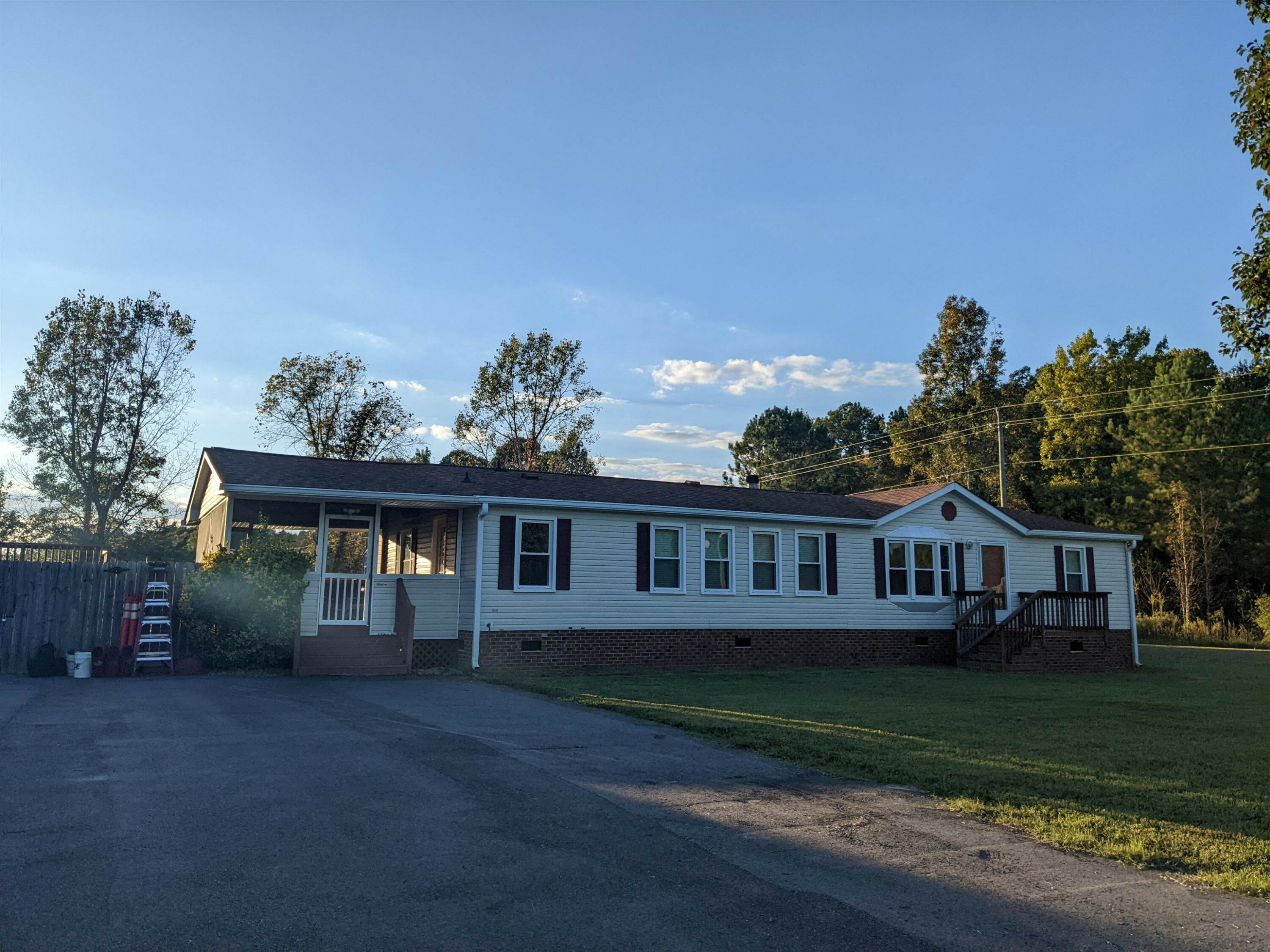 Property Photo: 100 Horse Creek Trail NC 27557