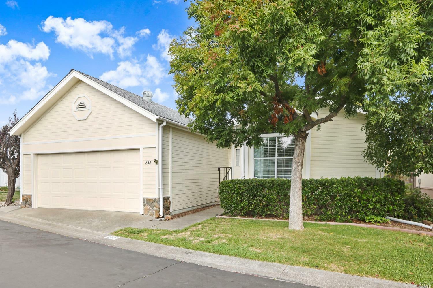 Property Photo:  282 Paseo Bolivar  CA 95476 