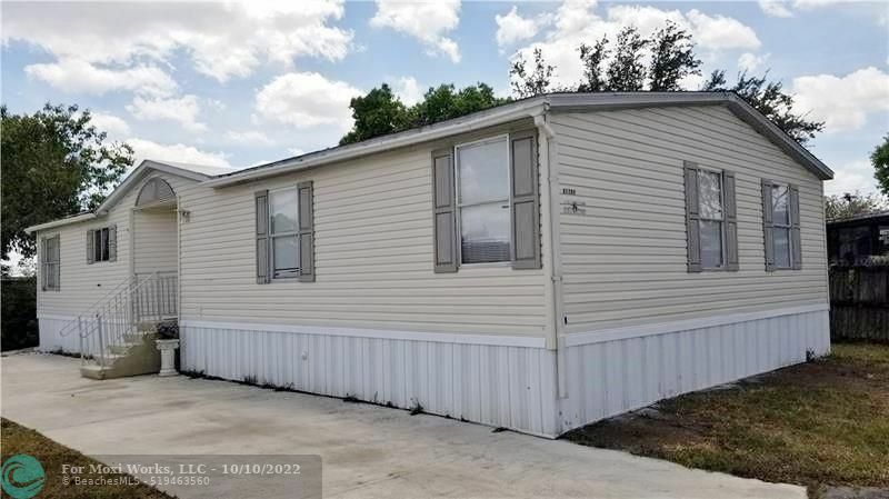 Property Photo:  10625 Shore Dr  FL 33428 