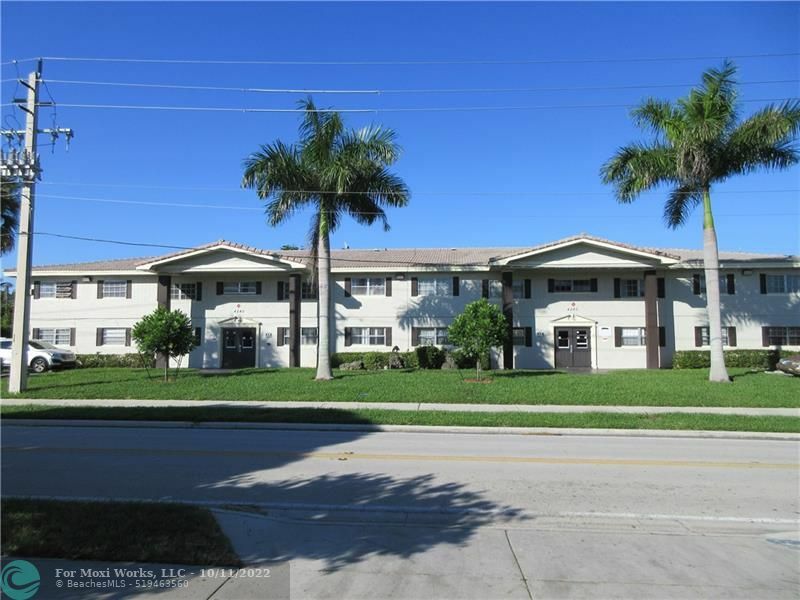 Property Photo:  4240 Woodside Dr 5  FL 33065 