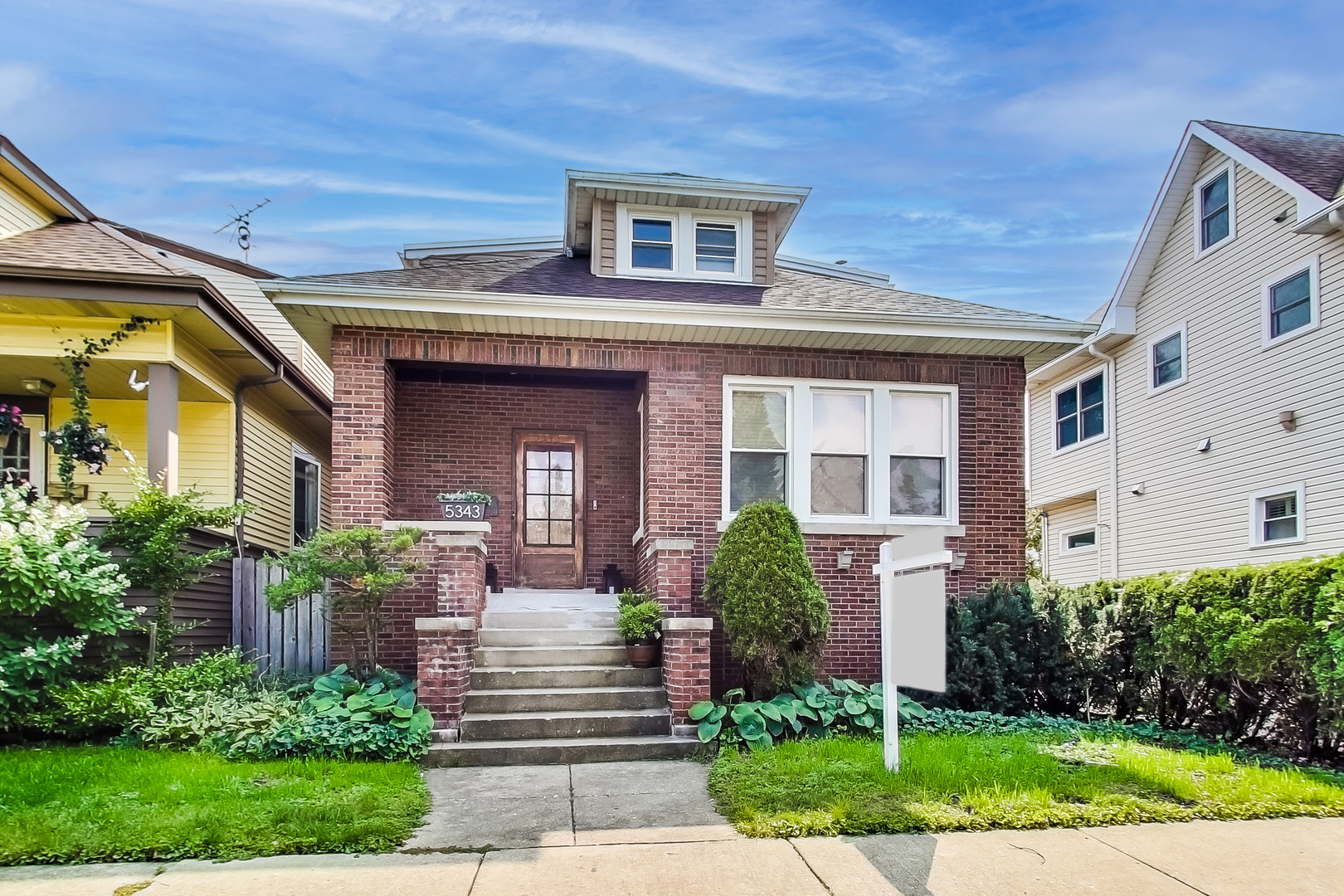 Property Photo:  5343 W Carmen Avenue  IL 60630 