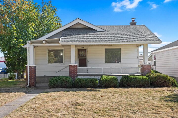 3808 N Atlantic St  Spokane WA 99205 photo