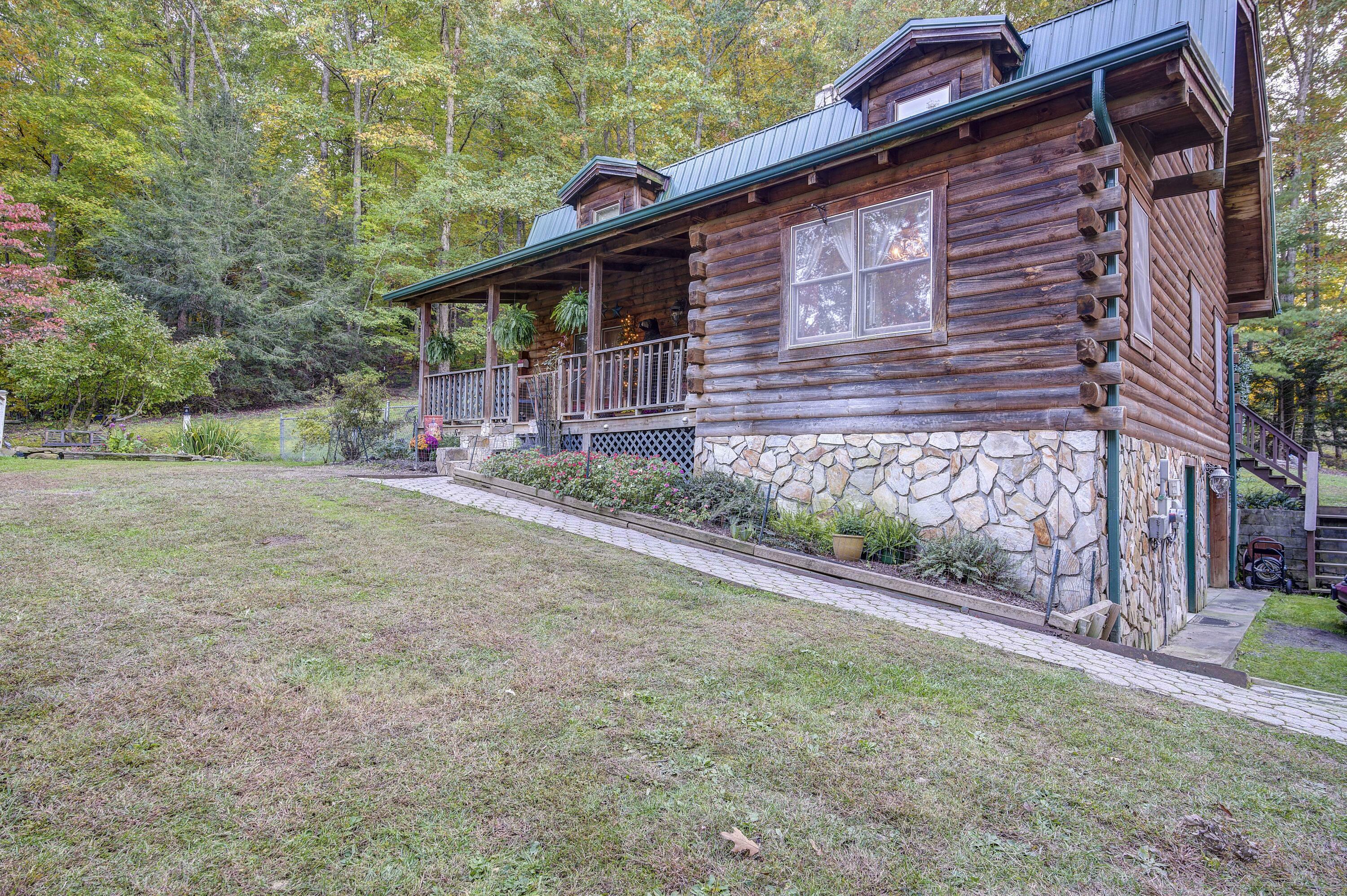 Property Photo:  634 Possum Creek Road  TN 37618 