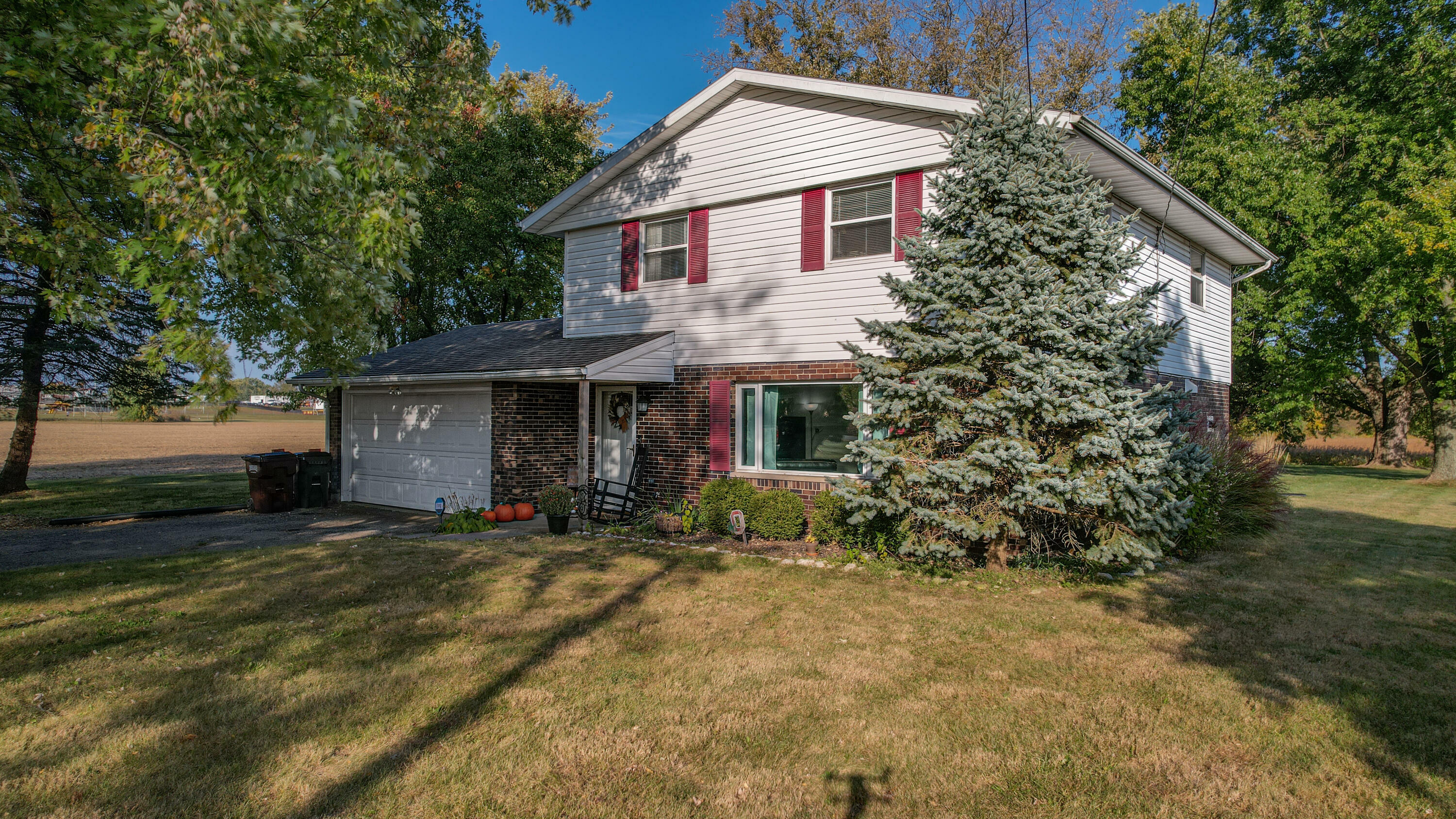 Property Photo:  1014 Bowman Road  OH 45505 