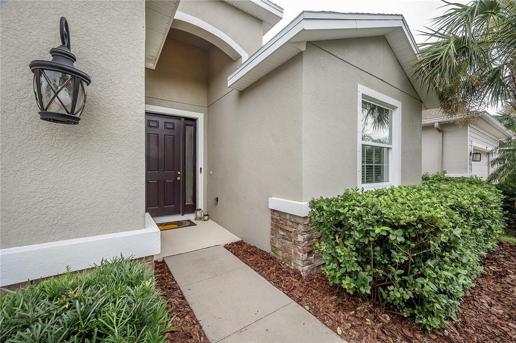 Property Photo:  7551 Lantern Park Avenue  FL 33572 