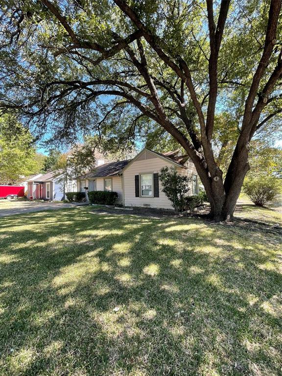 Property Photo:  9000 Forest Hills Boulevard  TX 75218 