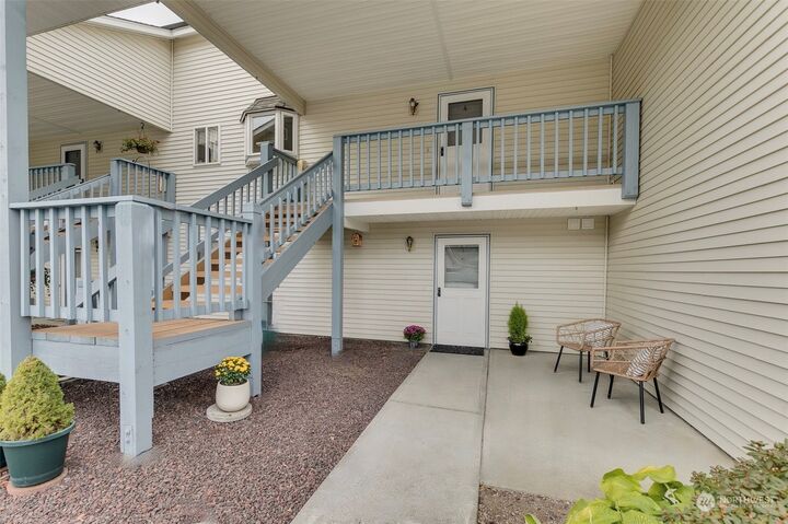 Property Photo: 20617 28th Avenue W E3 WA 98036