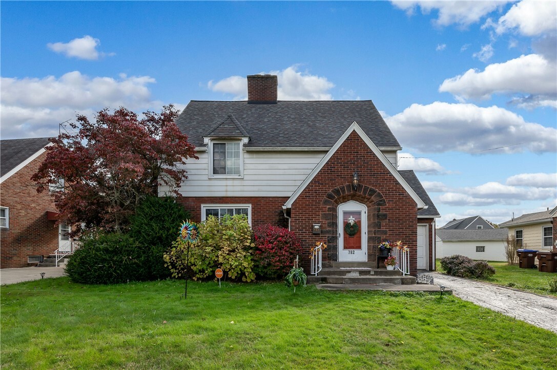 Property Photo:  782 Thornton St.  PA 16146 