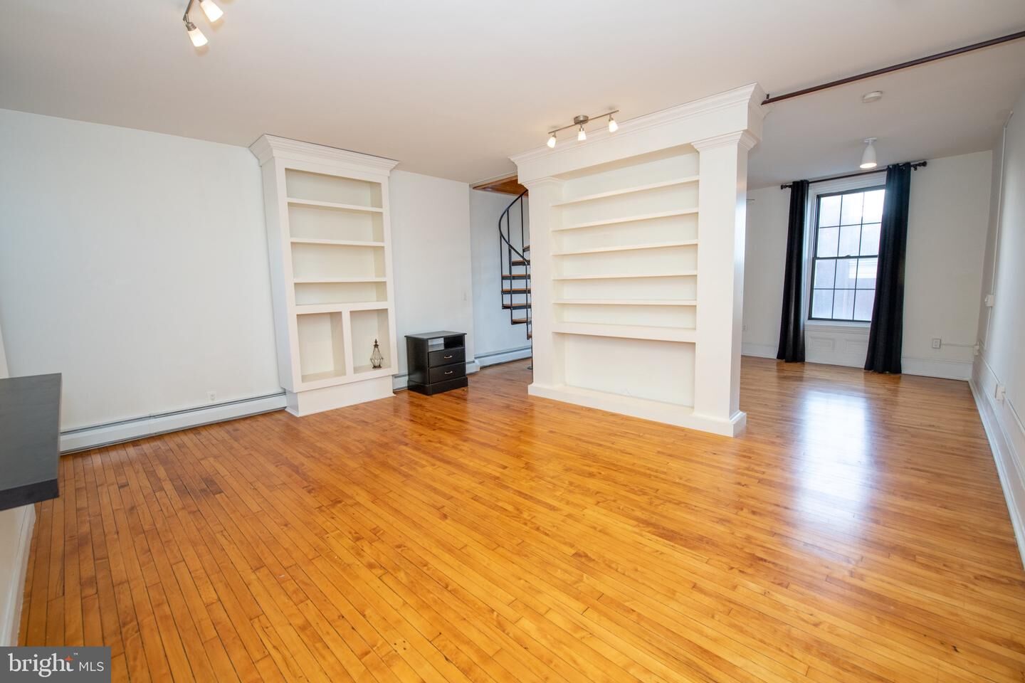Property Photo: 229 Brown Street 4 PA 19123