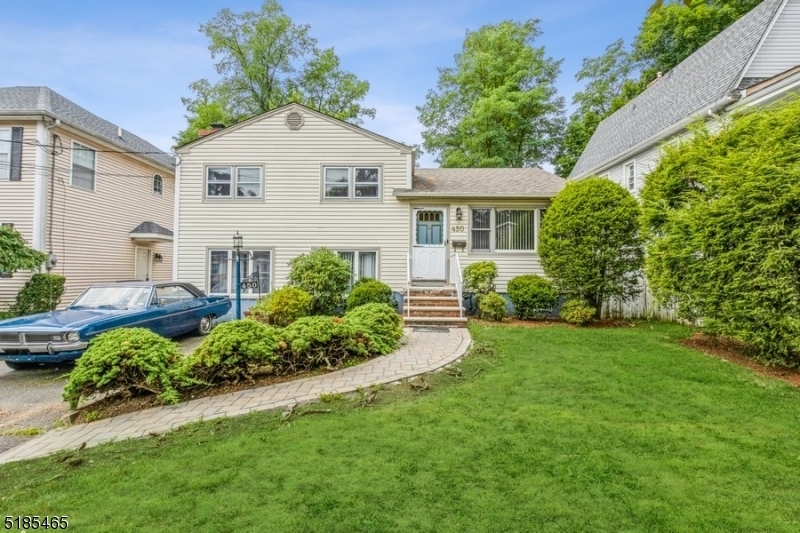 Property Photo: 450 Farley Ave NJ 07076