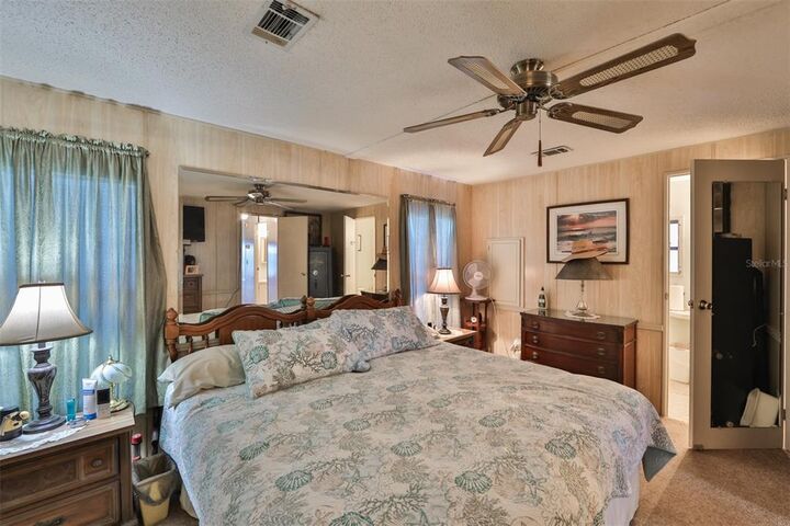 Property Photo: 306 Frances Circle FL 33570