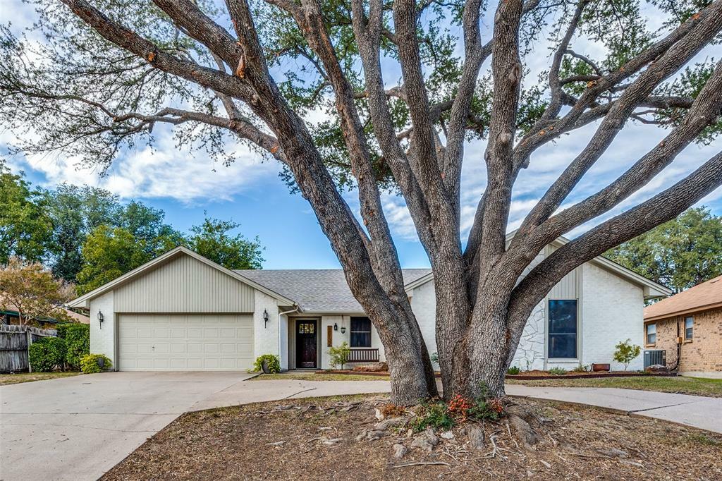 Property Photo:  10132 Locksley Drive  TX 76126 