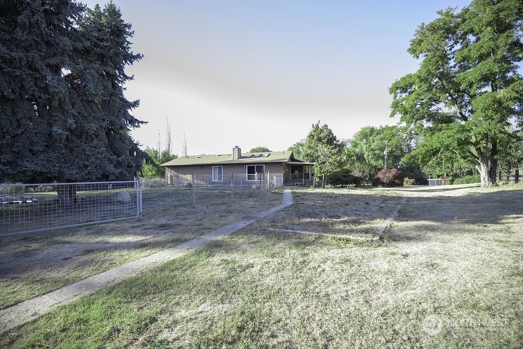 Property Photo: 351 Prospect Avenue WA 99362