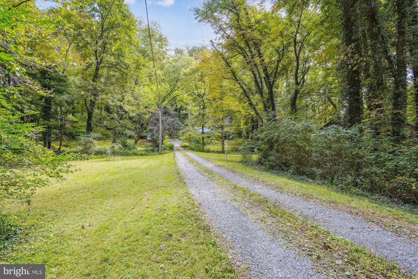 10011 Glenmere Road  Fairfax VA 22032 photo