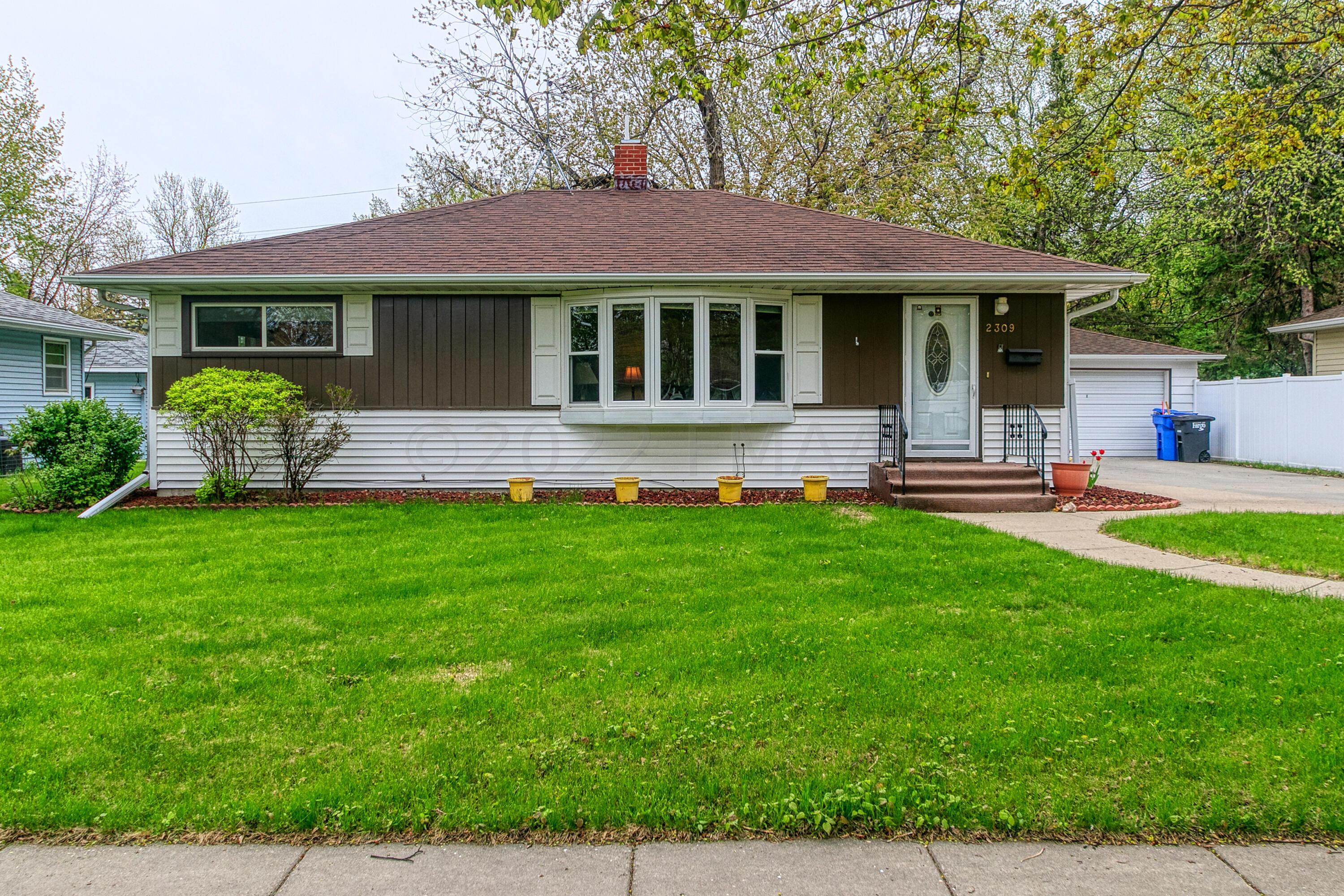 Property Photo: 2309 9 1/2 Street N ND 58102