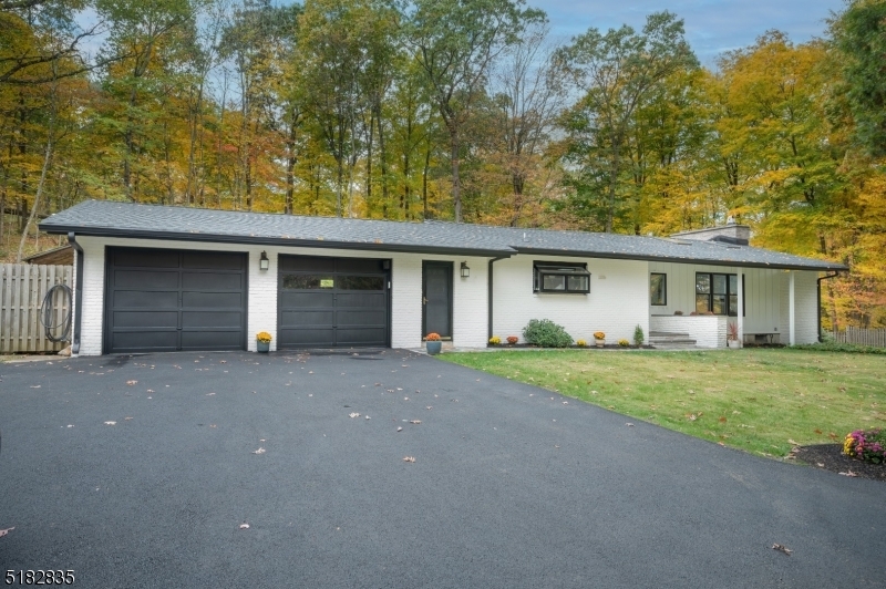 Property Photo: 164 Kingsland Rd NJ 07005