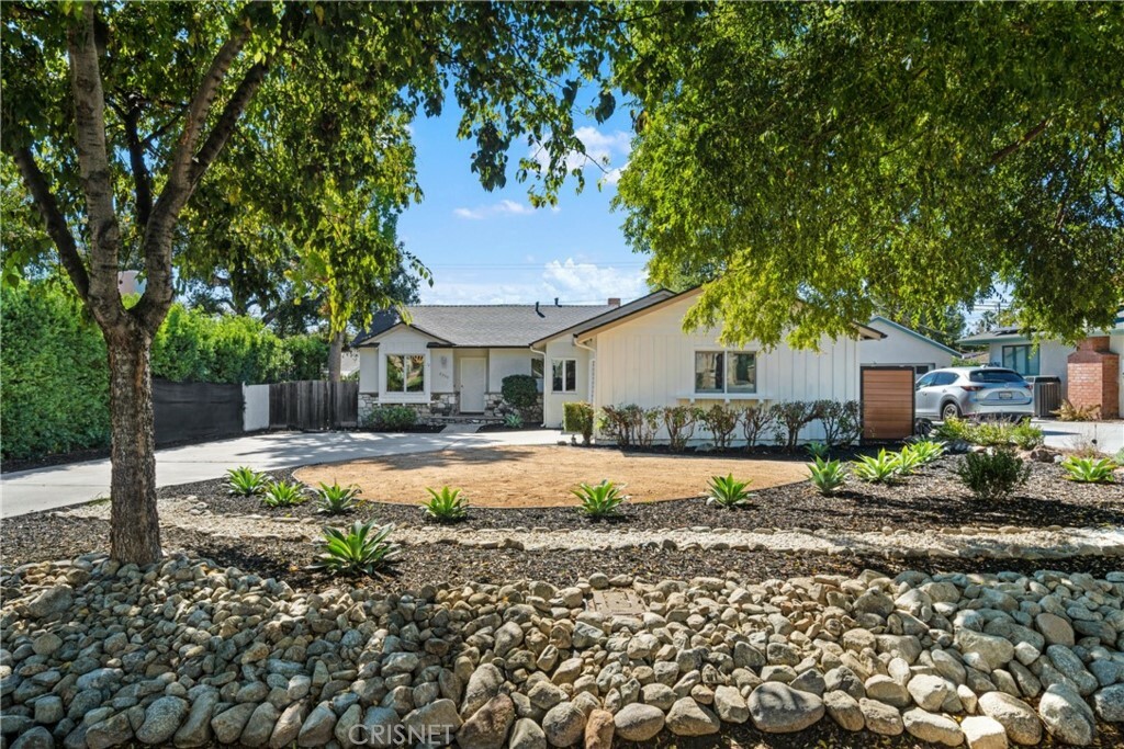 Property Photo:  2330 Cooley Place  CA 91104 