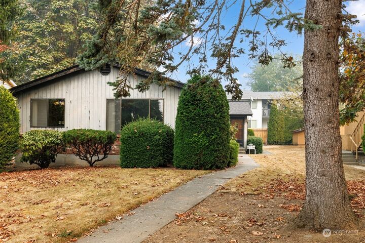 Property Photo: 410 10th Street WA 98264