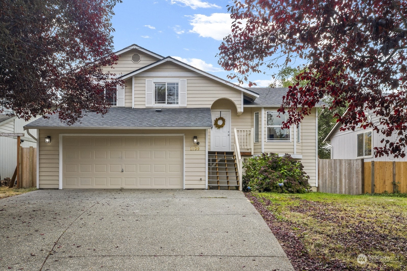 Property Photo:  1100 Hiatt Court  WA 98294 