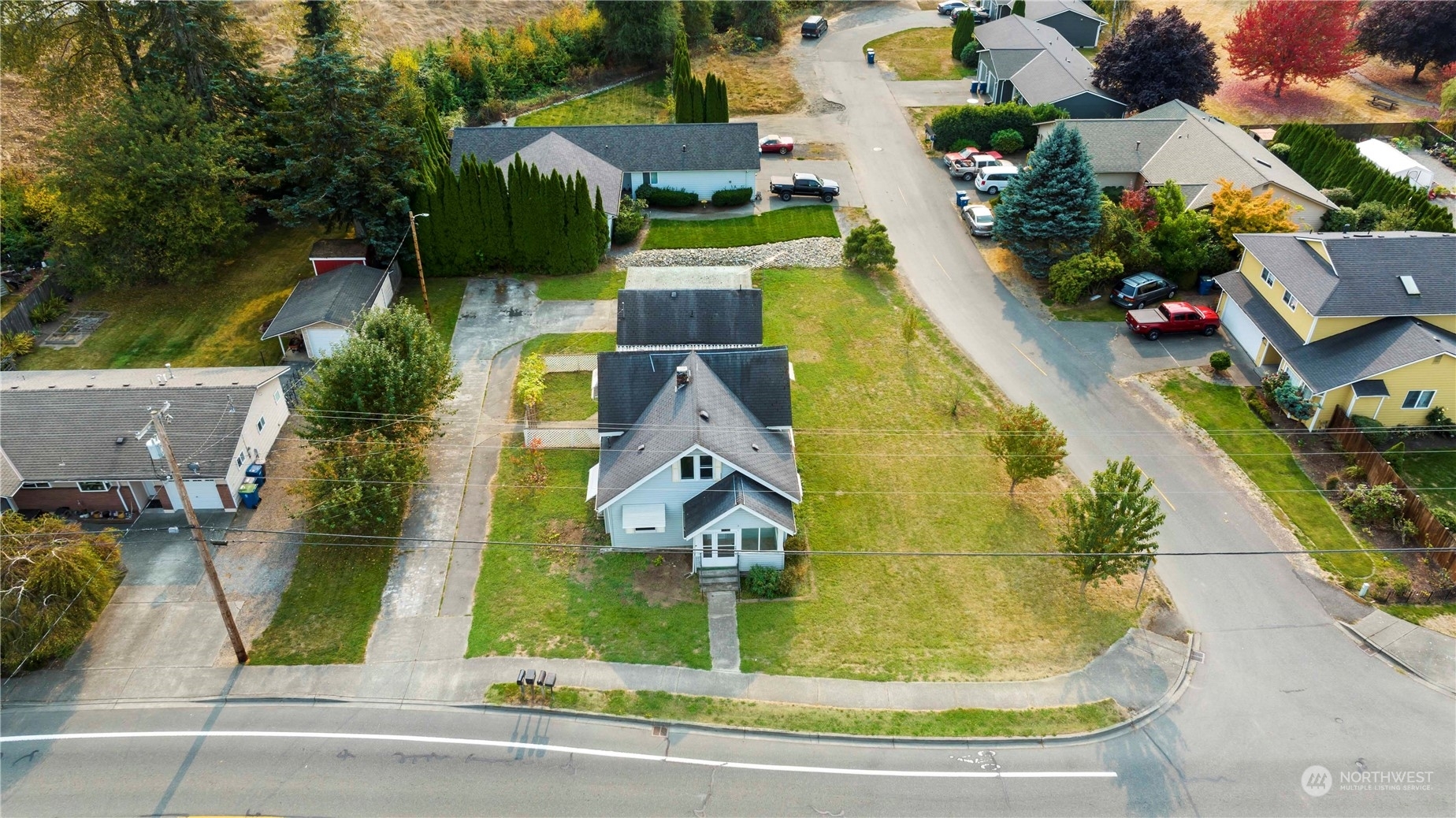 Property Photo:  17716 154th Street SE  WA 98272 