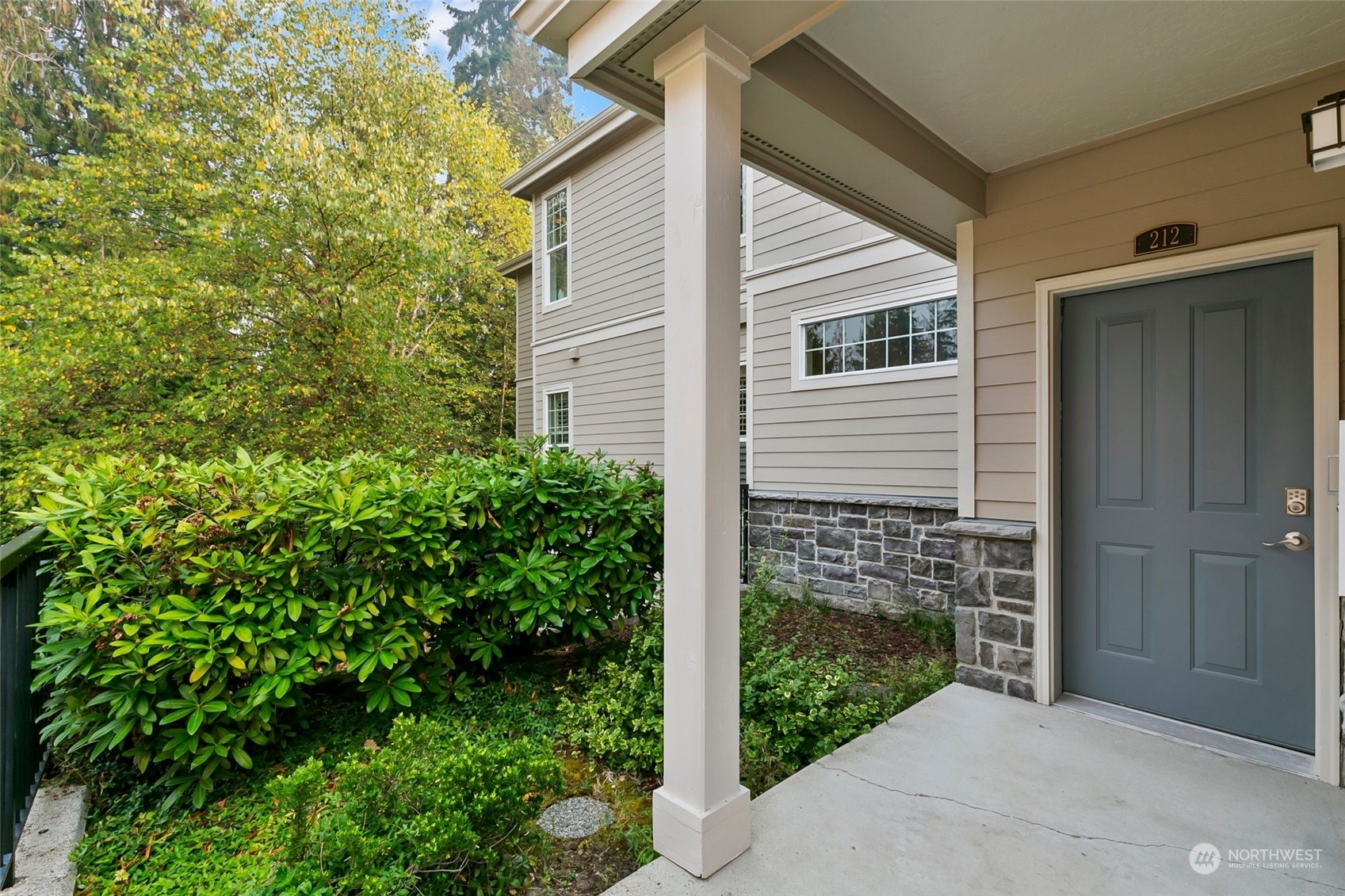 Property Photo:  4313 Issaquah Pine Lake Road SE 212  WA 98075 