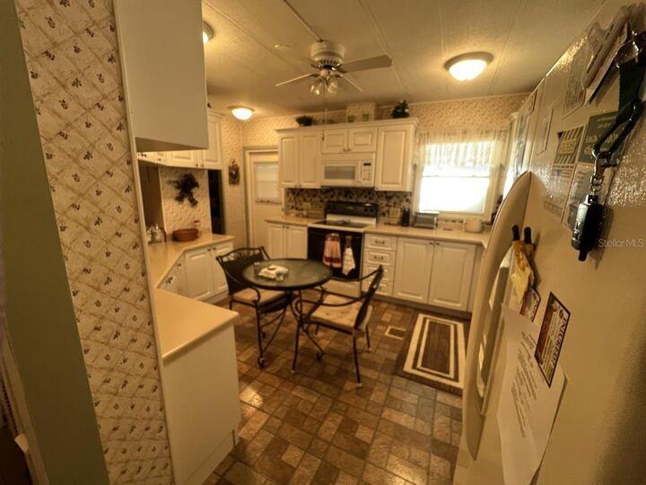 Property Photo:  9207 Lake Point Boulevard  FL 33898 