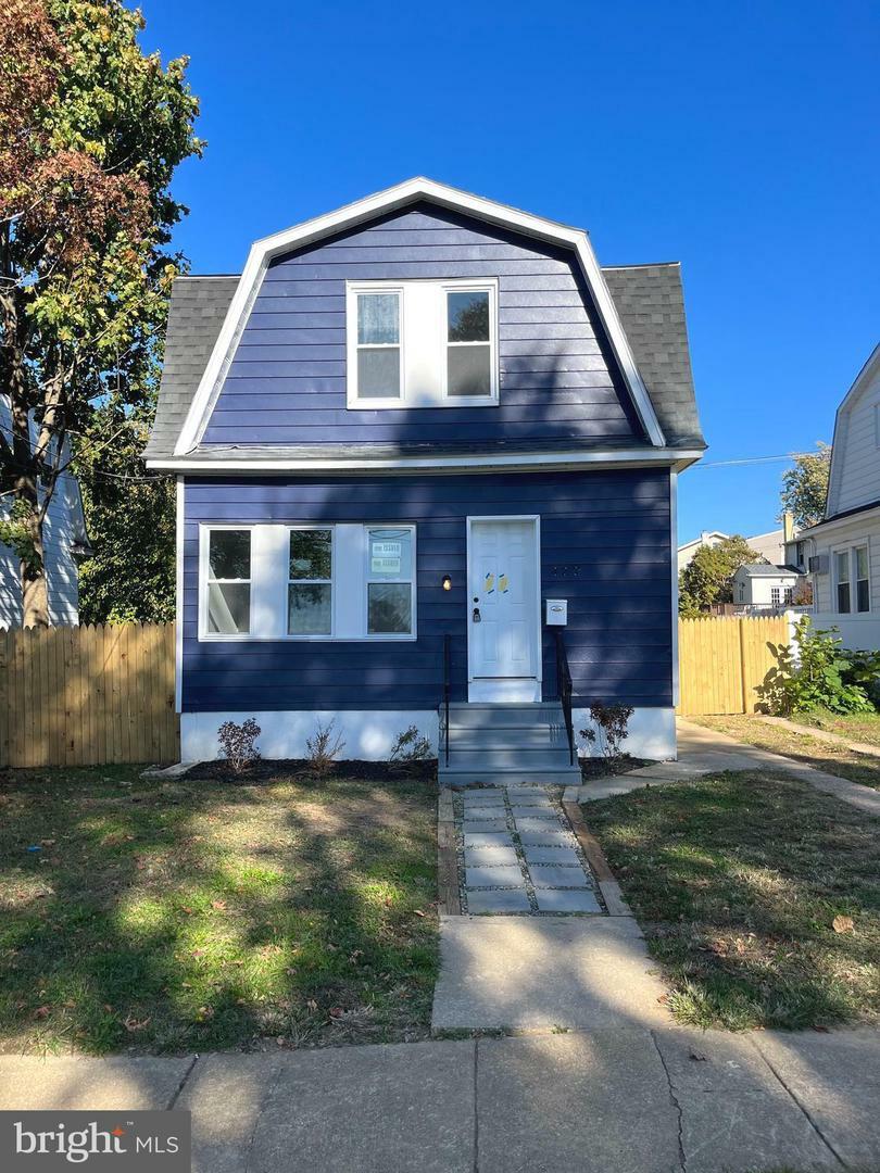 Property Photo:  427 Garfield Avenue  PA 19032 