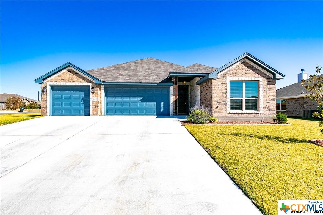 Property Photo:  801 Holliday Drive  TX 76542 