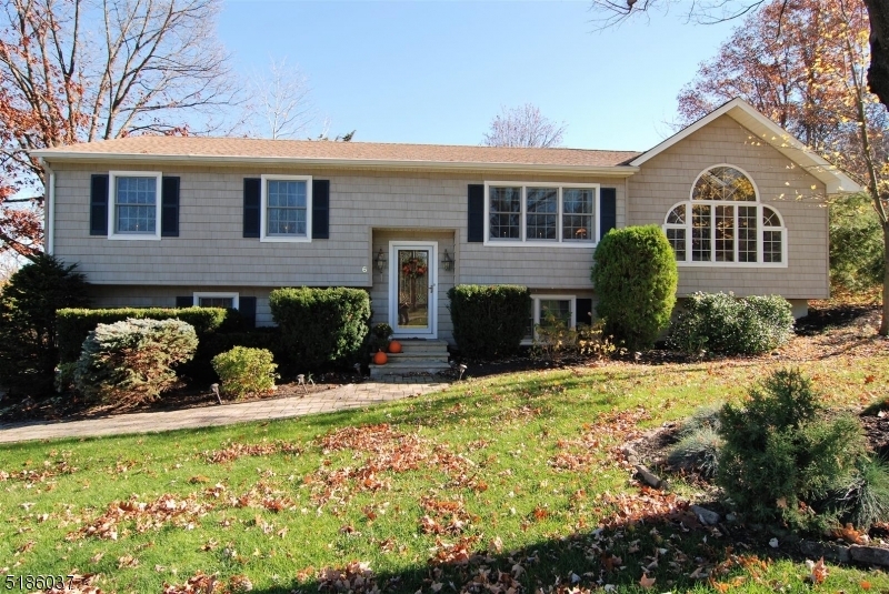 Property Photo:  6 Nimbus Dr  NJ 07462 