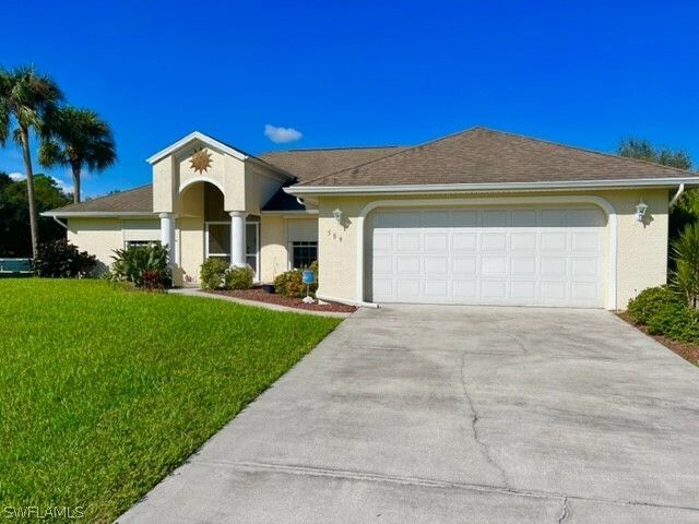 Property Photo: 509 Washington Avenue N FL 33972