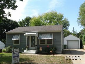 Property Photo:  3009 S Coral  IA 51106 