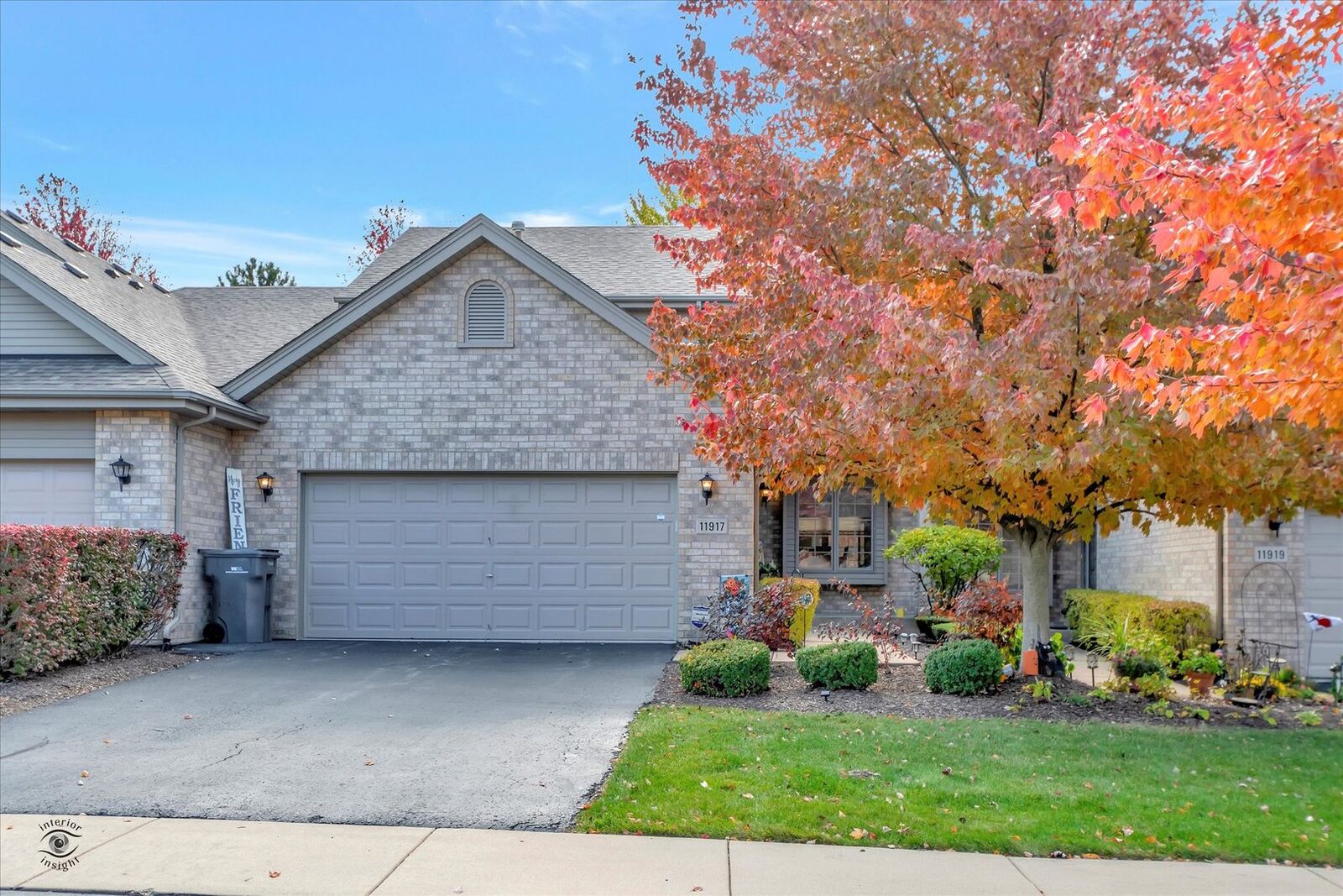 Property Photo:  11917 Somerset Road  IL 60467 