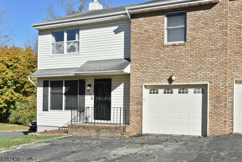 Property Photo:  44 Oxford Rd  NJ 07885 