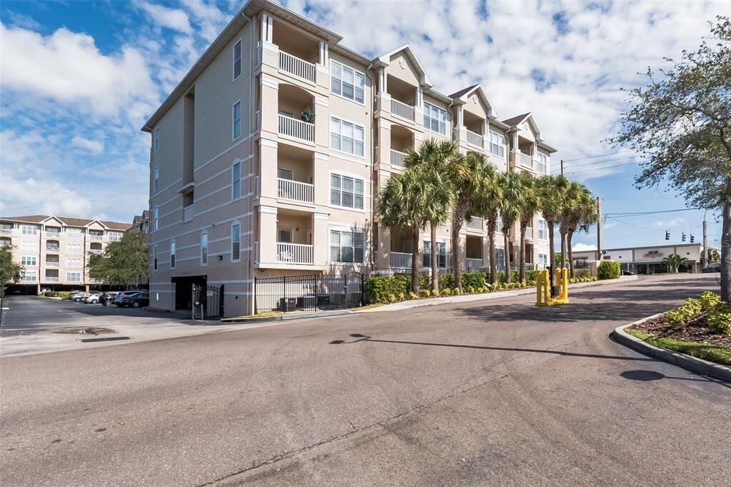 Property Photo:  1216 S Missouri Avenue 116  FL 33756