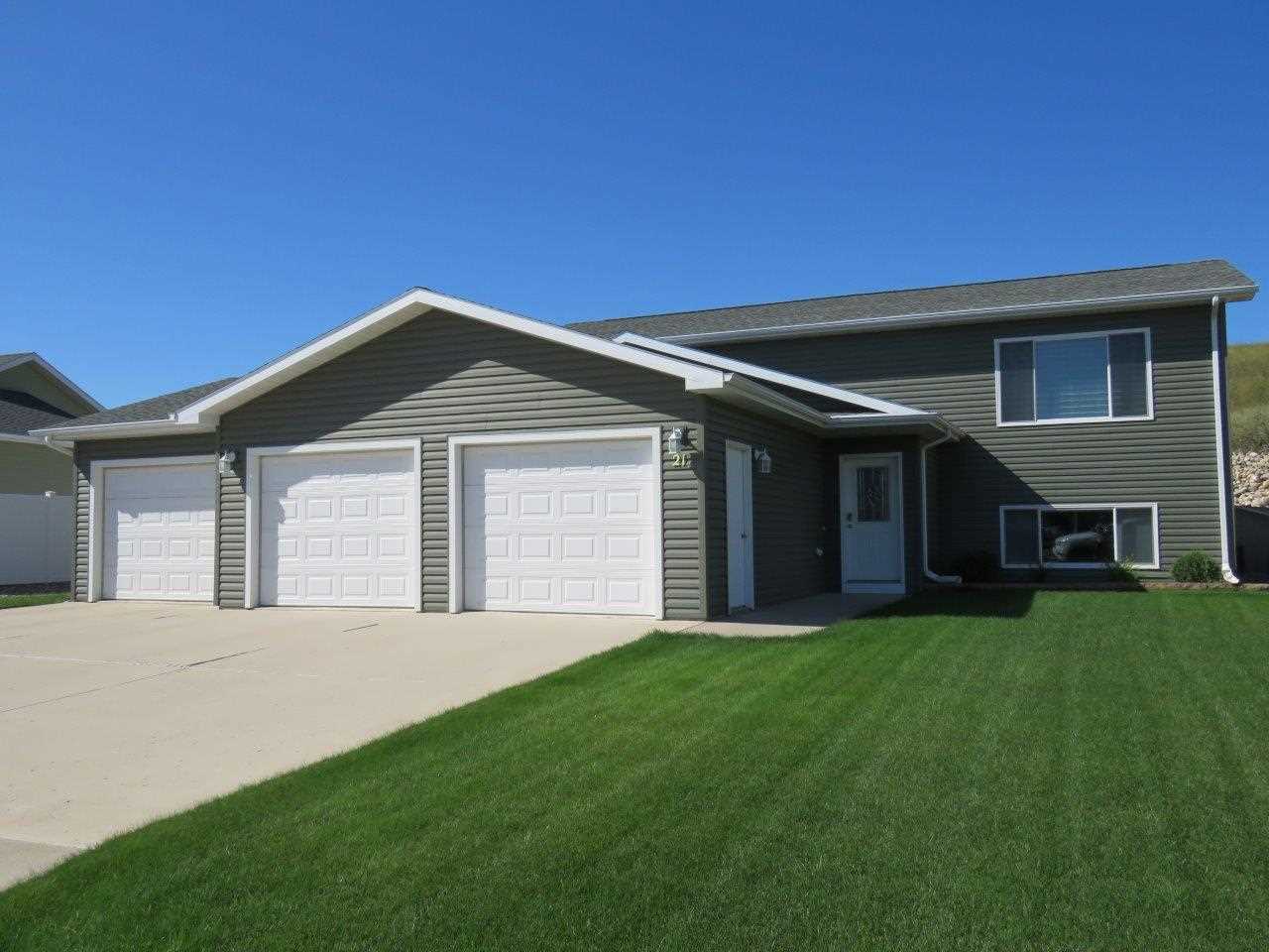 Property Photo: 21 Robert St ND 58722