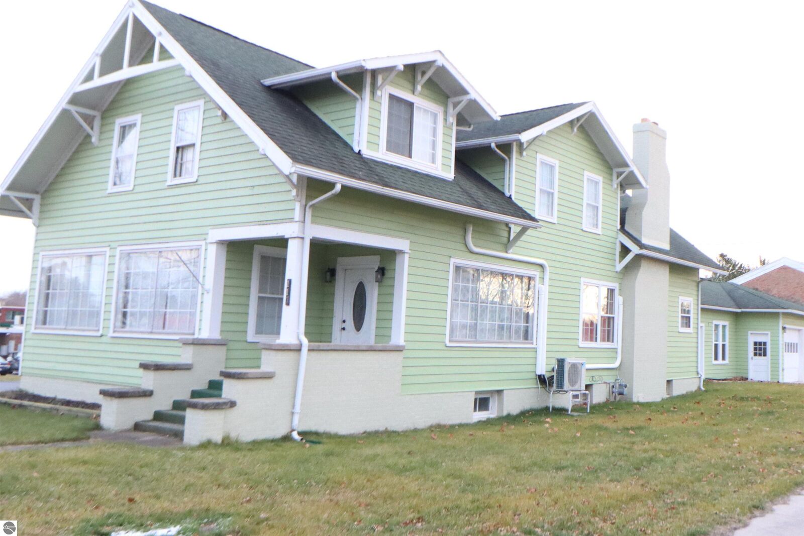 Property Photo: 117 W River Road MI 48750