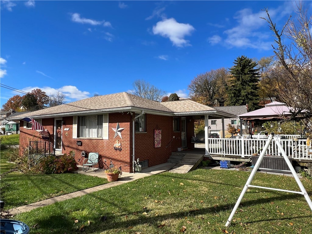 Property Photo:  108 Broadway Extension  PA 15137 
