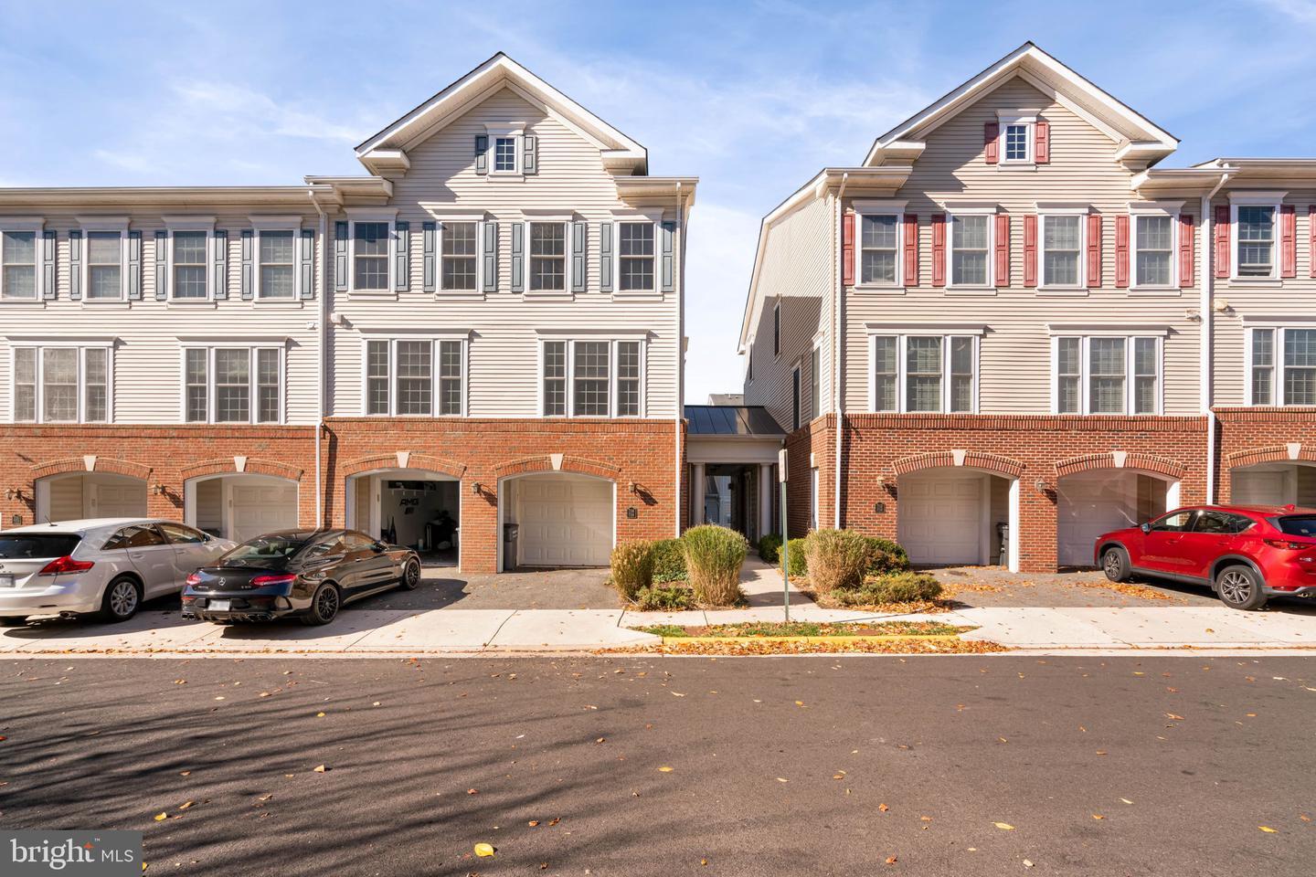Property Photo:  7116 Mason Grove Court 31  VA 22306 