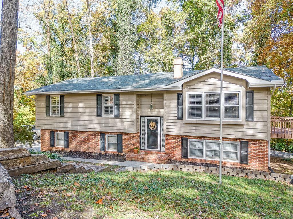 Property Photo: 1108 Ridgeleigh Circle GA 30720