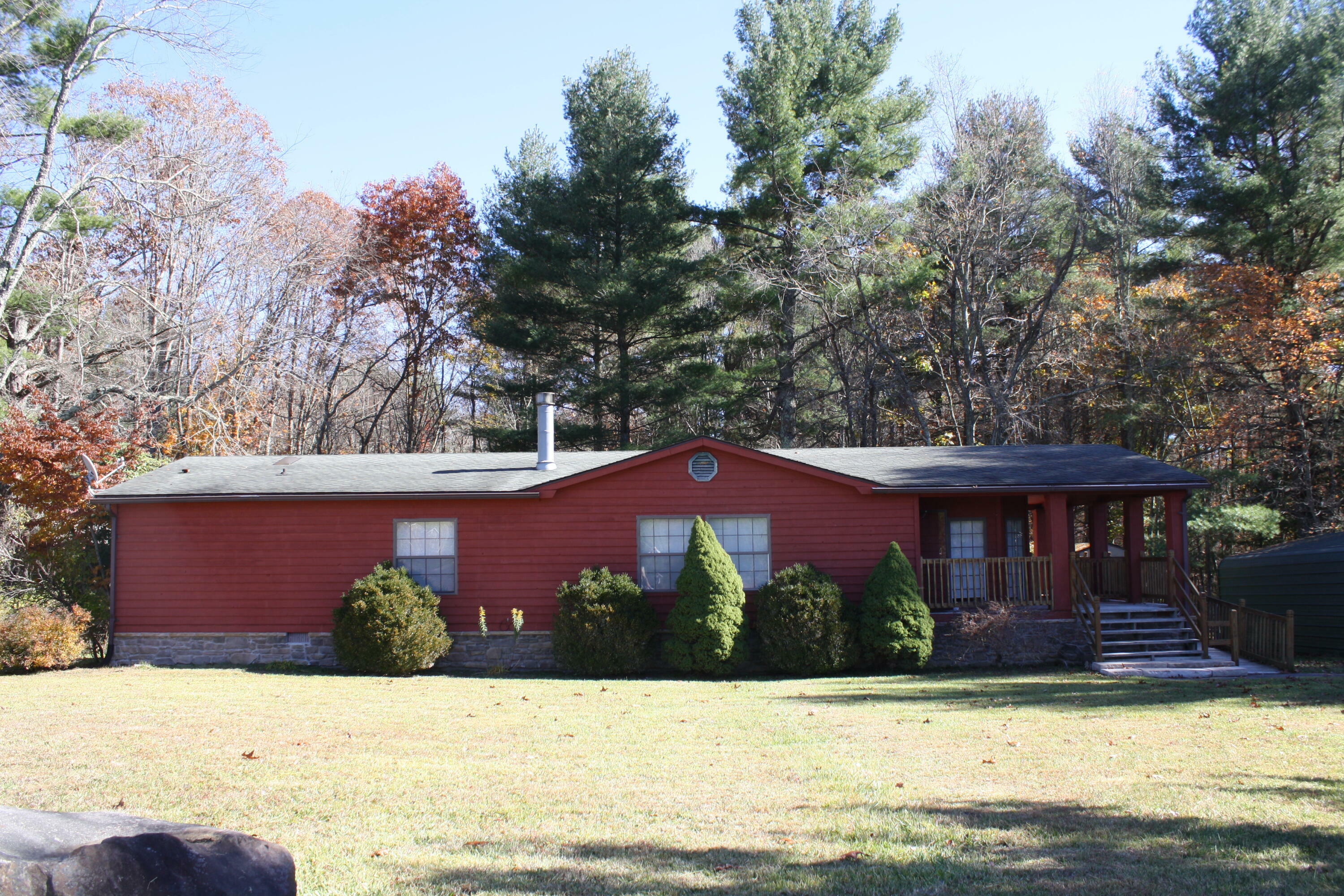 Property Photo:  191 Colonial Manor Dr  WV 25969 