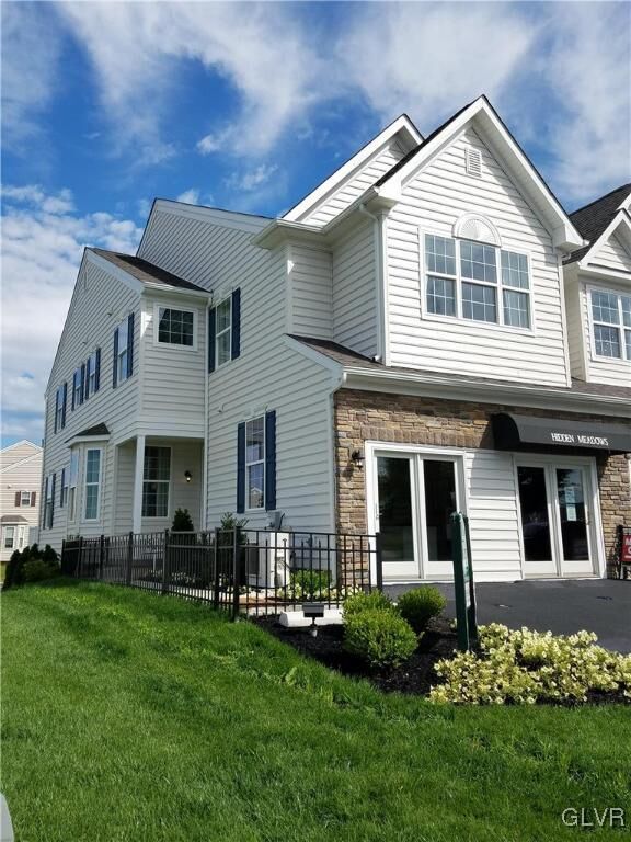 441 Gray Feather Way Hm150  Upper Macungie Twp PA 18104 photo