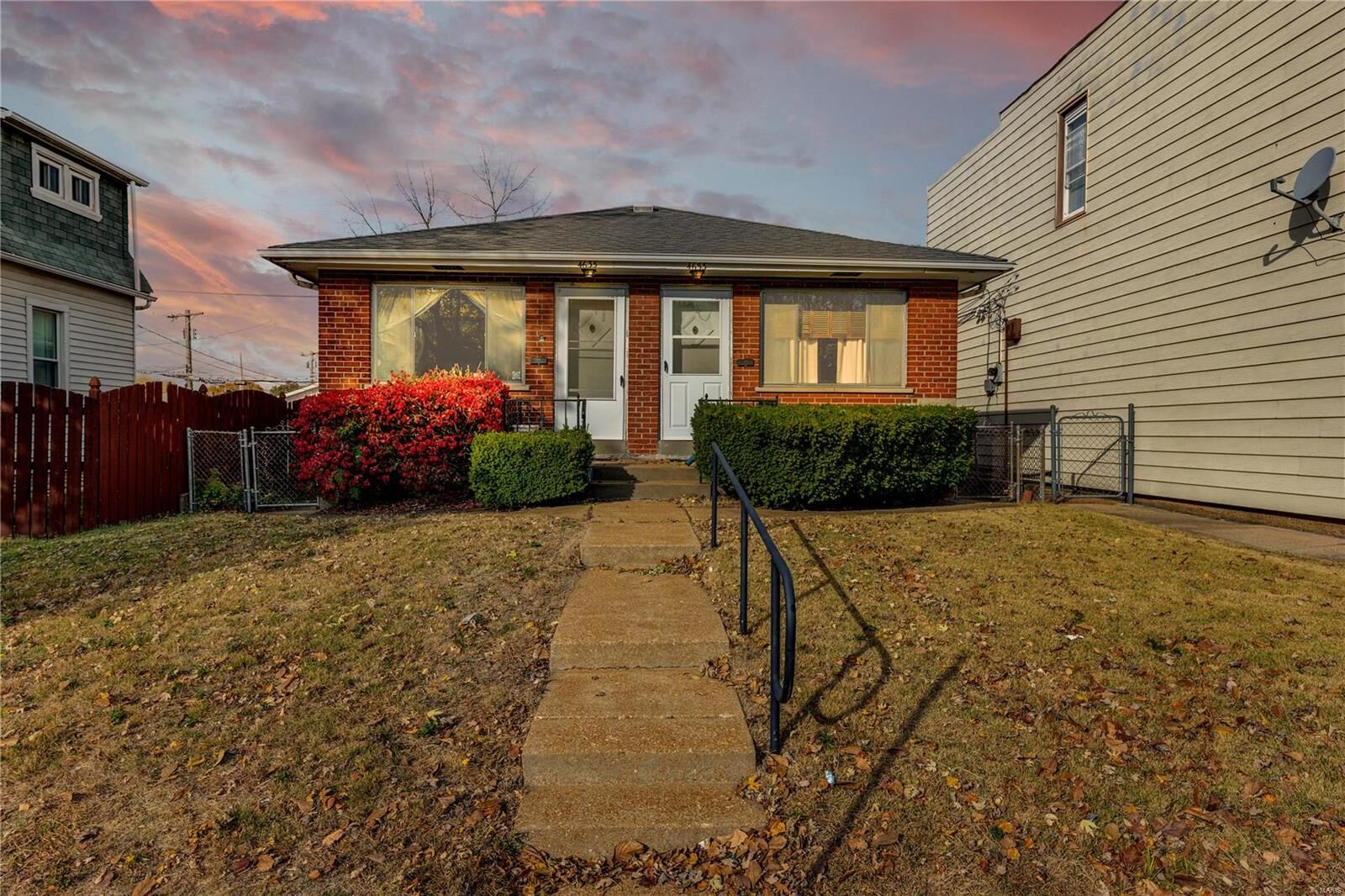 Property Photo: 4633 Morganford Road MO 63116