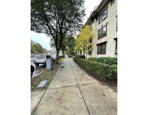 Property Photo:  1718 Commonwealth Ave 1  MA 02135 